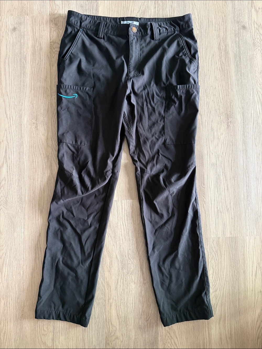 Amazon Men's Black Cargo Pants with Teal Accent Size Medium